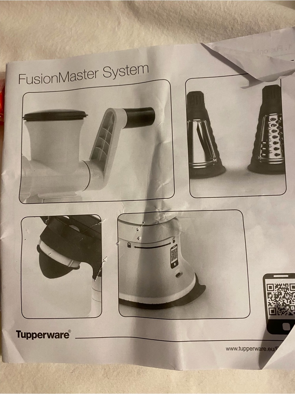 Tupperware Fusion Master + 3 Bonus Graters & Press Master Juicer